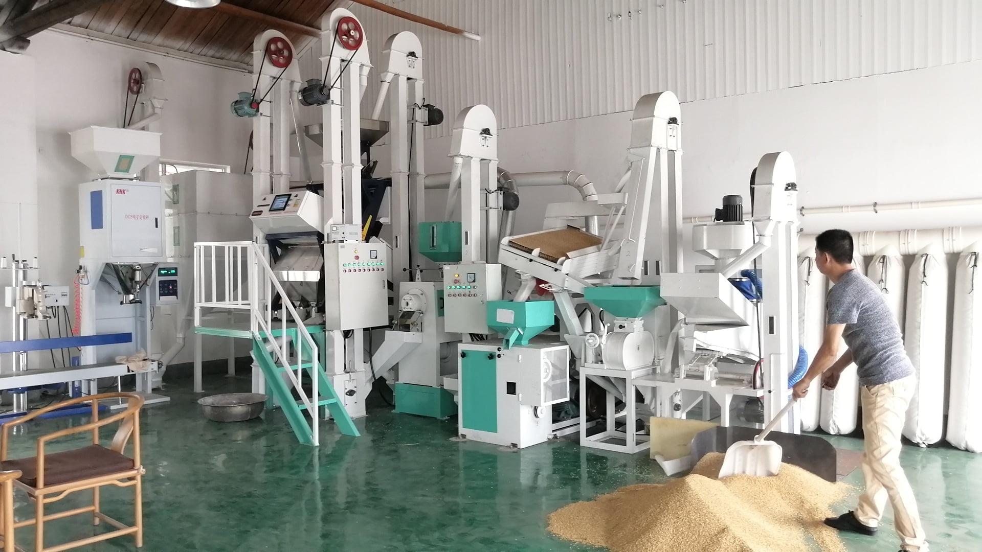 Commercial rice mill machine