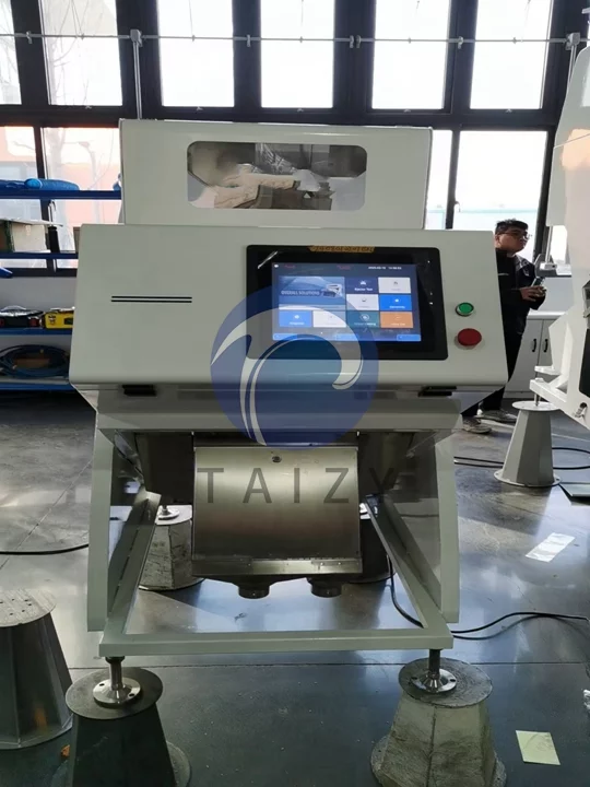 Rice sorting machine